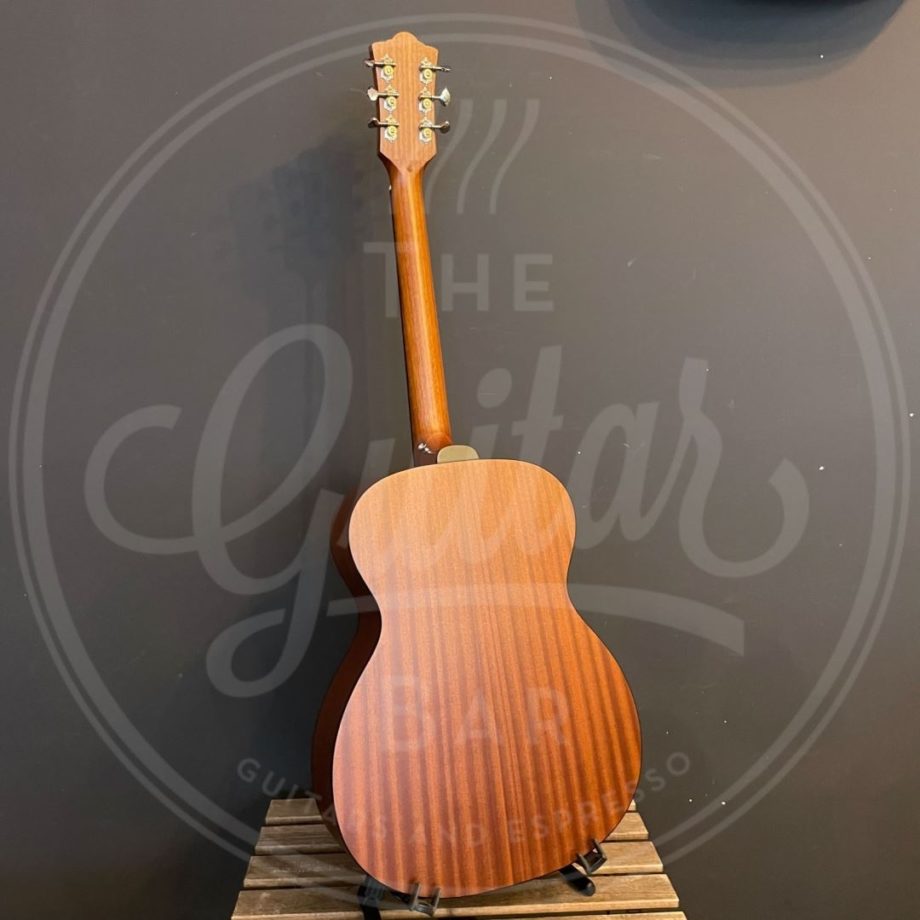 Guild OM-320 NAT