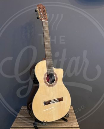 Martinez B-stock guitar with minor finishing flaws