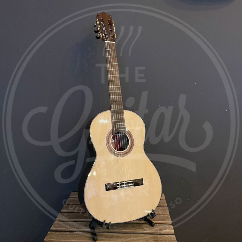Martinez B-stock guitar with minor finishing flaws