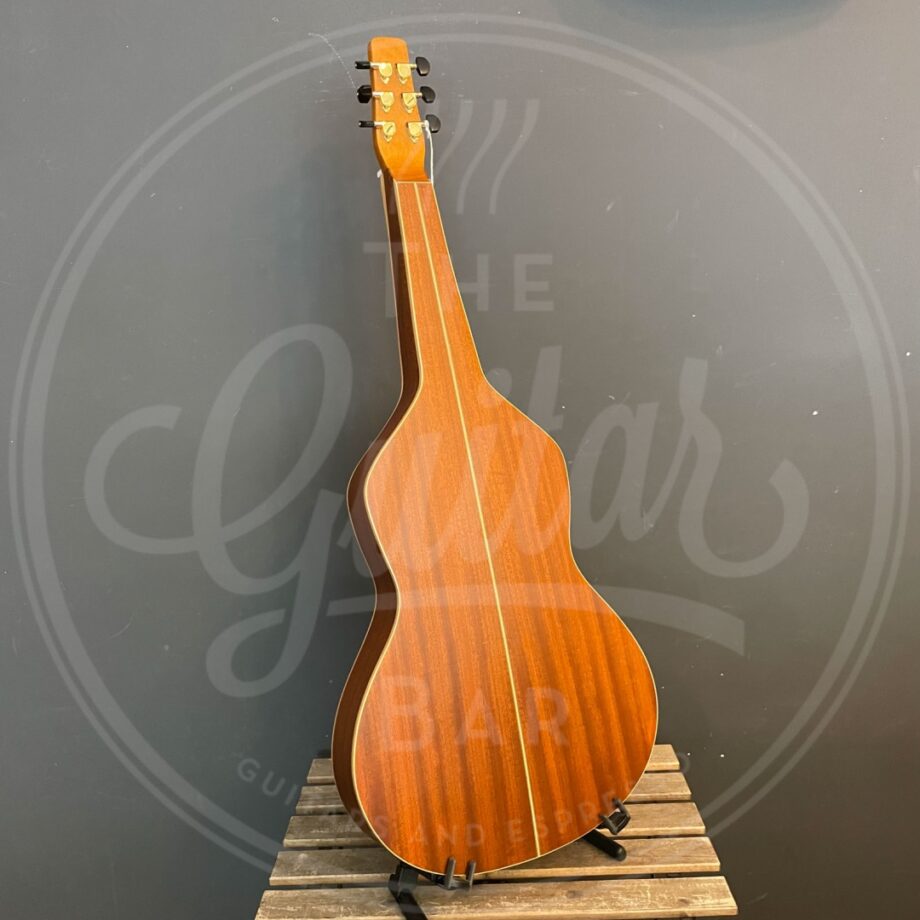 Anderwood AW-OOM lap slide guitar with LRBaggs M1