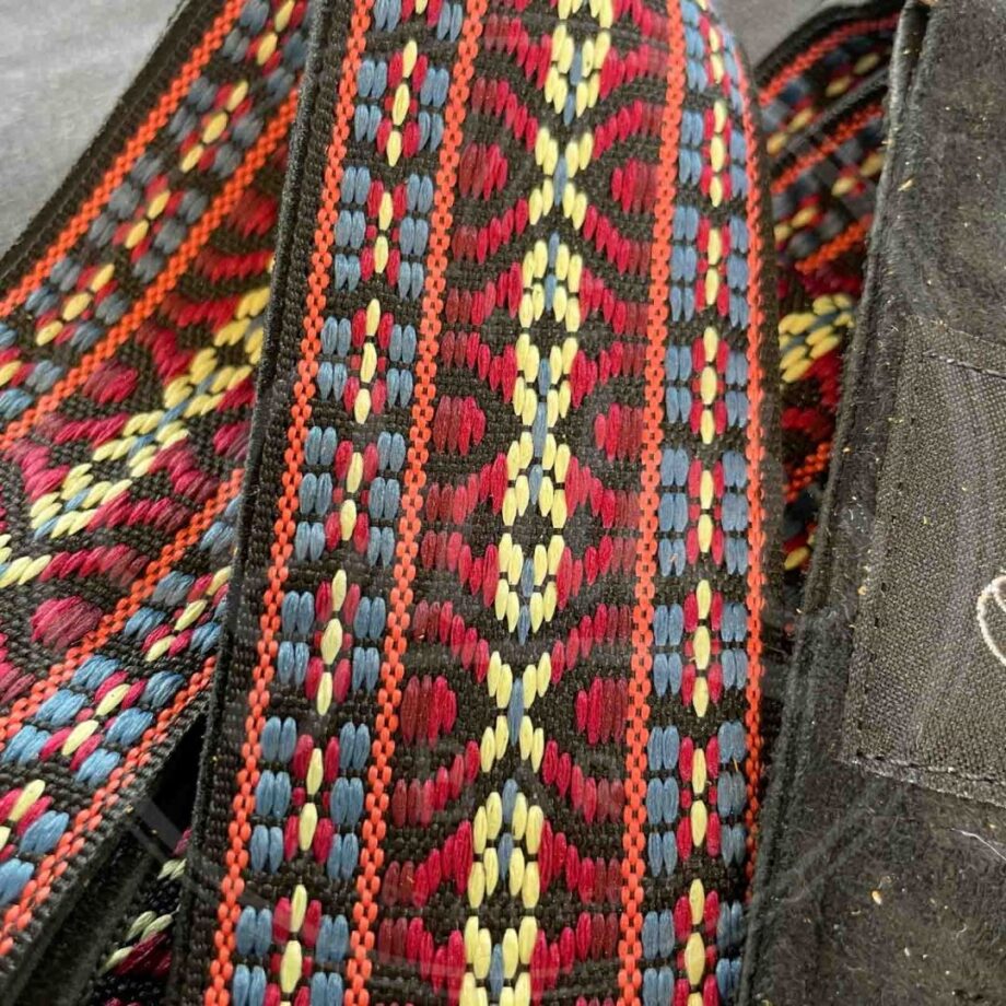Jaykco Red and Lavender woven