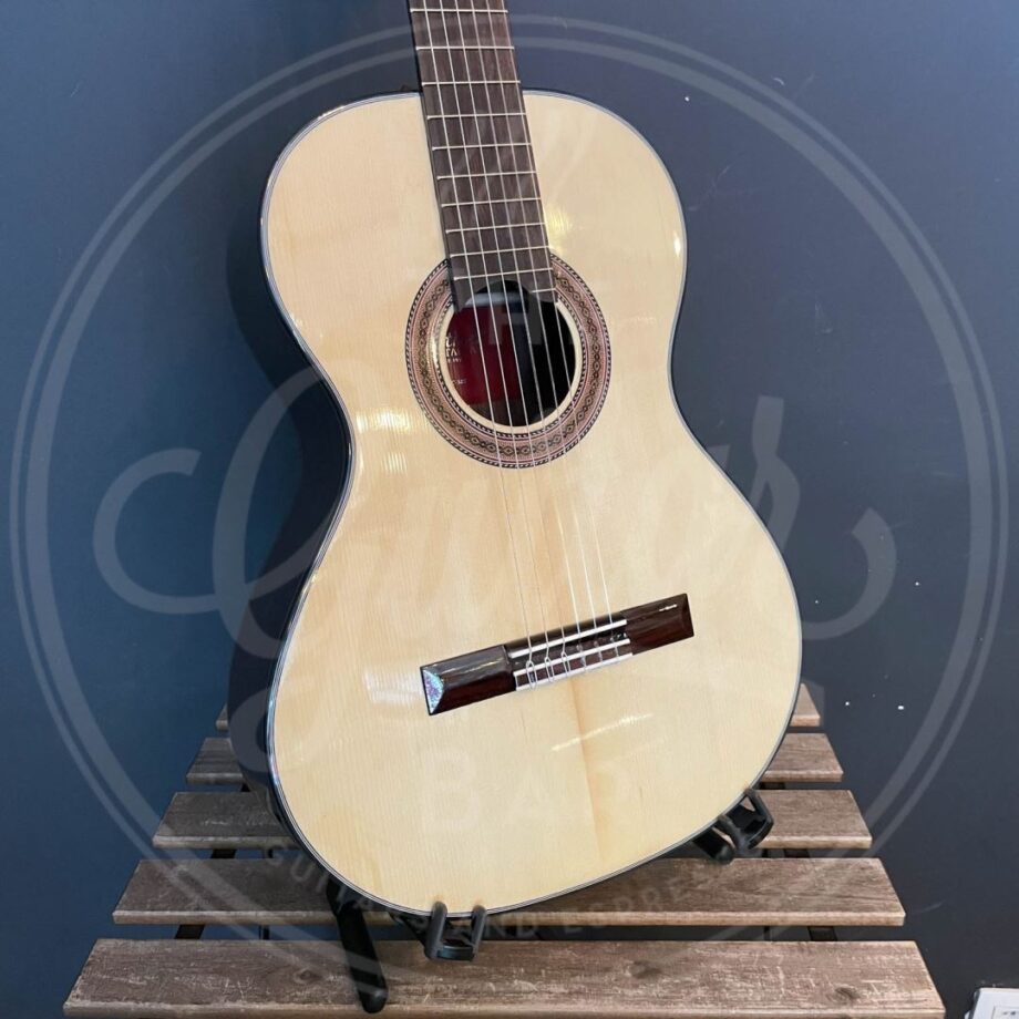 Martinez B-stock guitar with minor finishing flaws