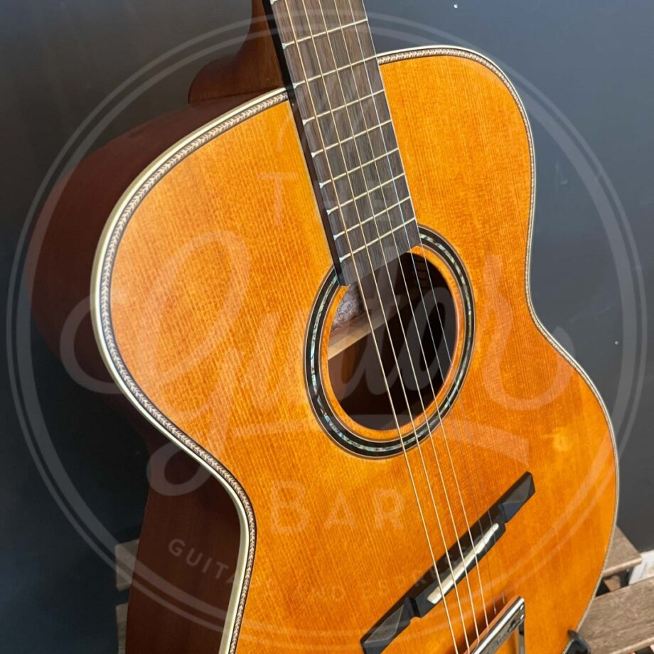 Vintage V600N Fret Dancer acoustic guitar