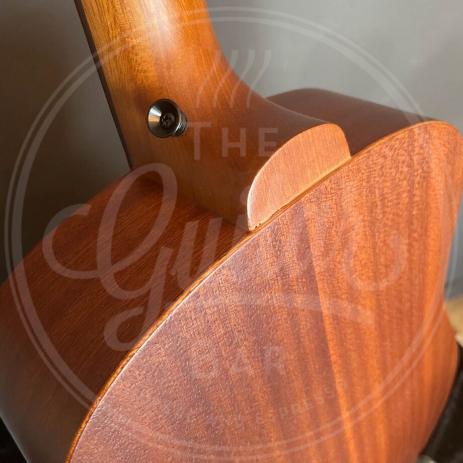 Guild traveler mahogany