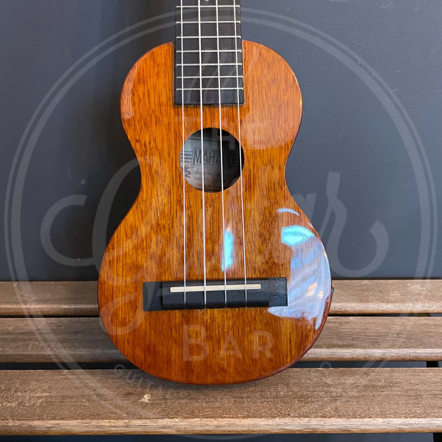 Mahalo Java Series Soprano Elec Uke - Vint Nat
