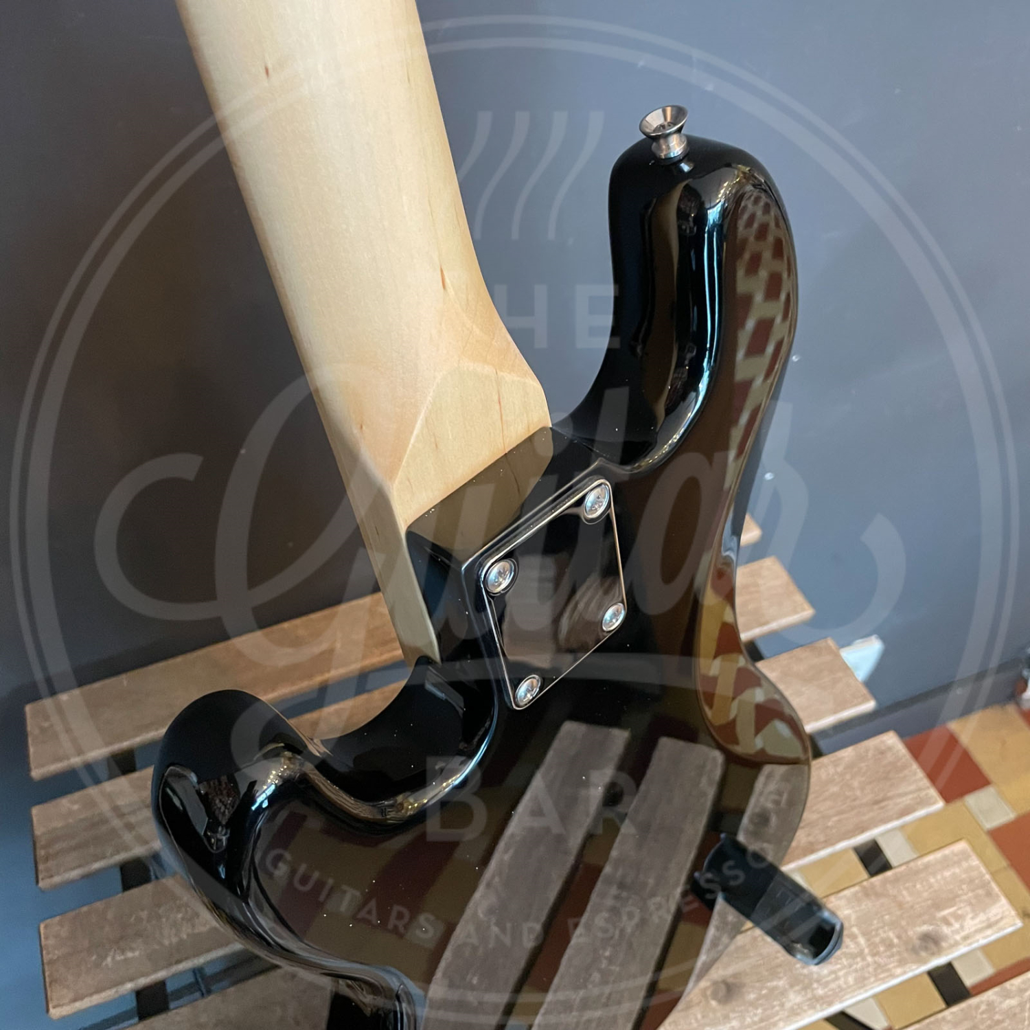 Vintage V30 COASTER SERIES 7/8 BASS