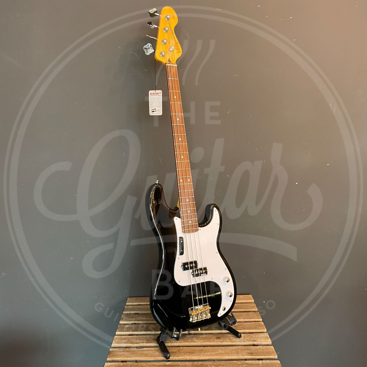 Vintage VINTAGE V4 BASS GUITAR - ROCKER black