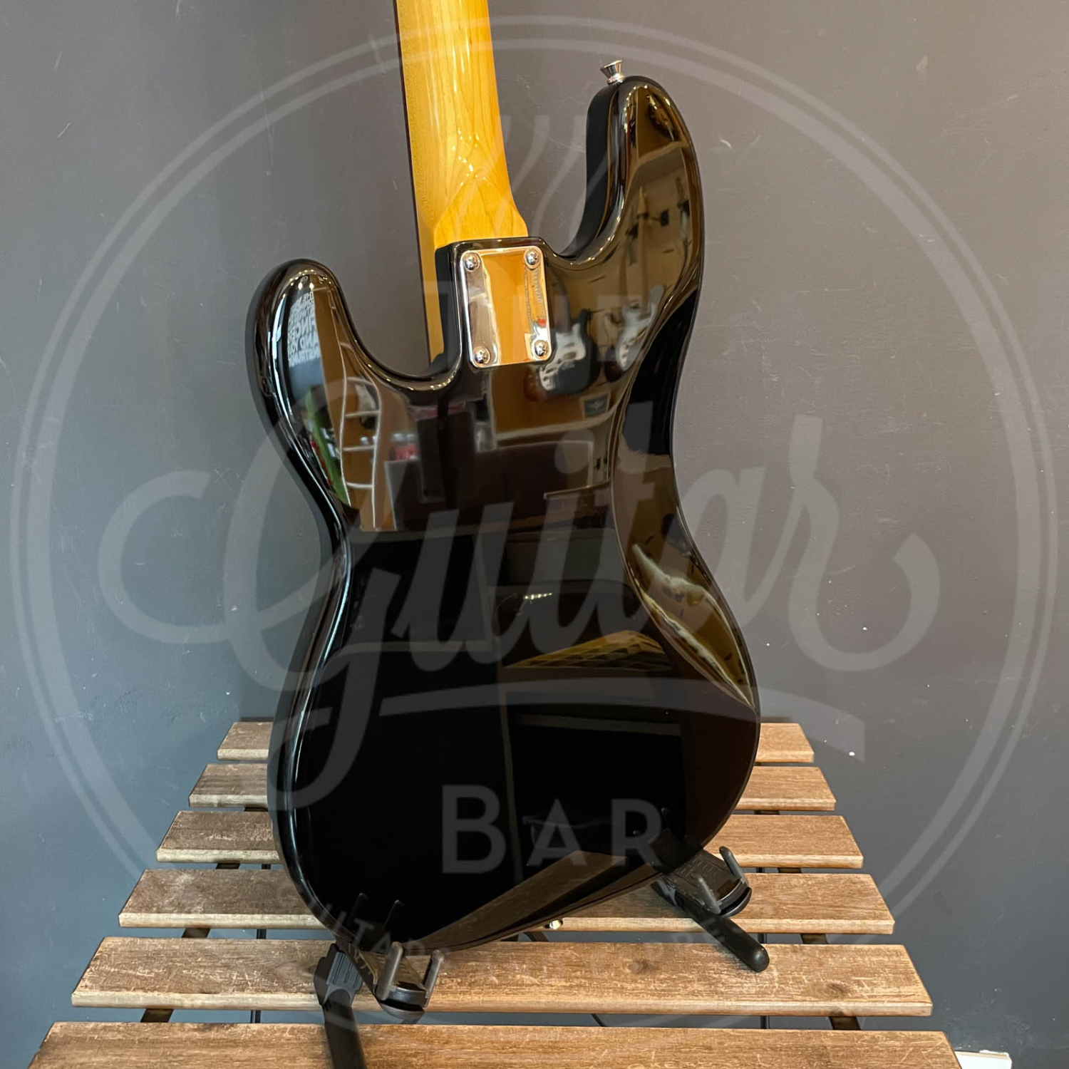 Vintage VINTAGE V4 BASS GUITAR - ROCKER black