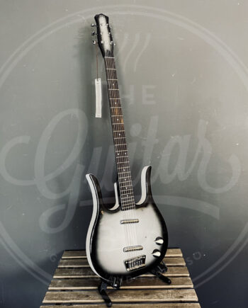 Danelectro 58 Longhorn Baritone - Black Burst