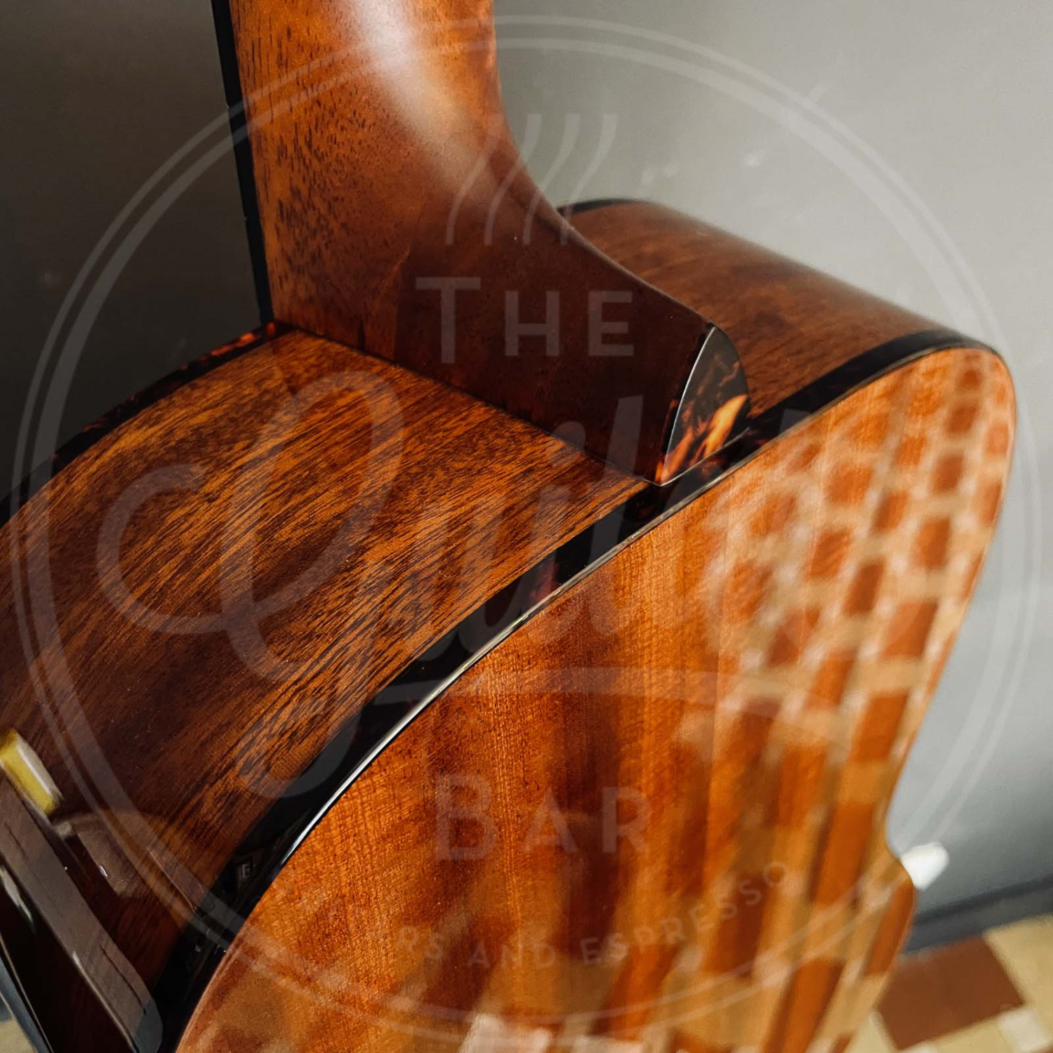 Eastman Parlor, Sitka Spruce/Sapele, Gloss, Fishman