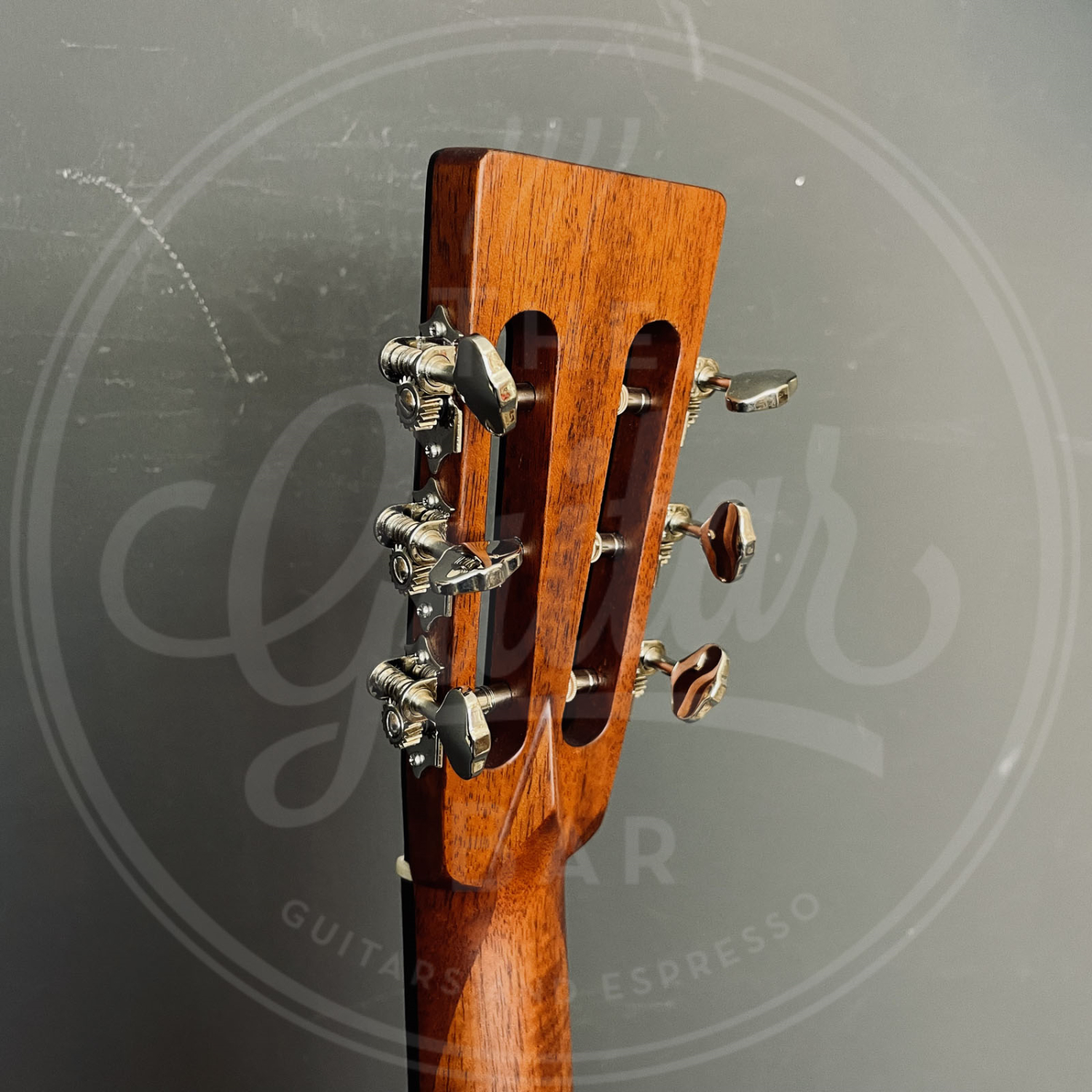 Eastman Parlor, Sitka Spruce/Sapele, Gloss, Fishman