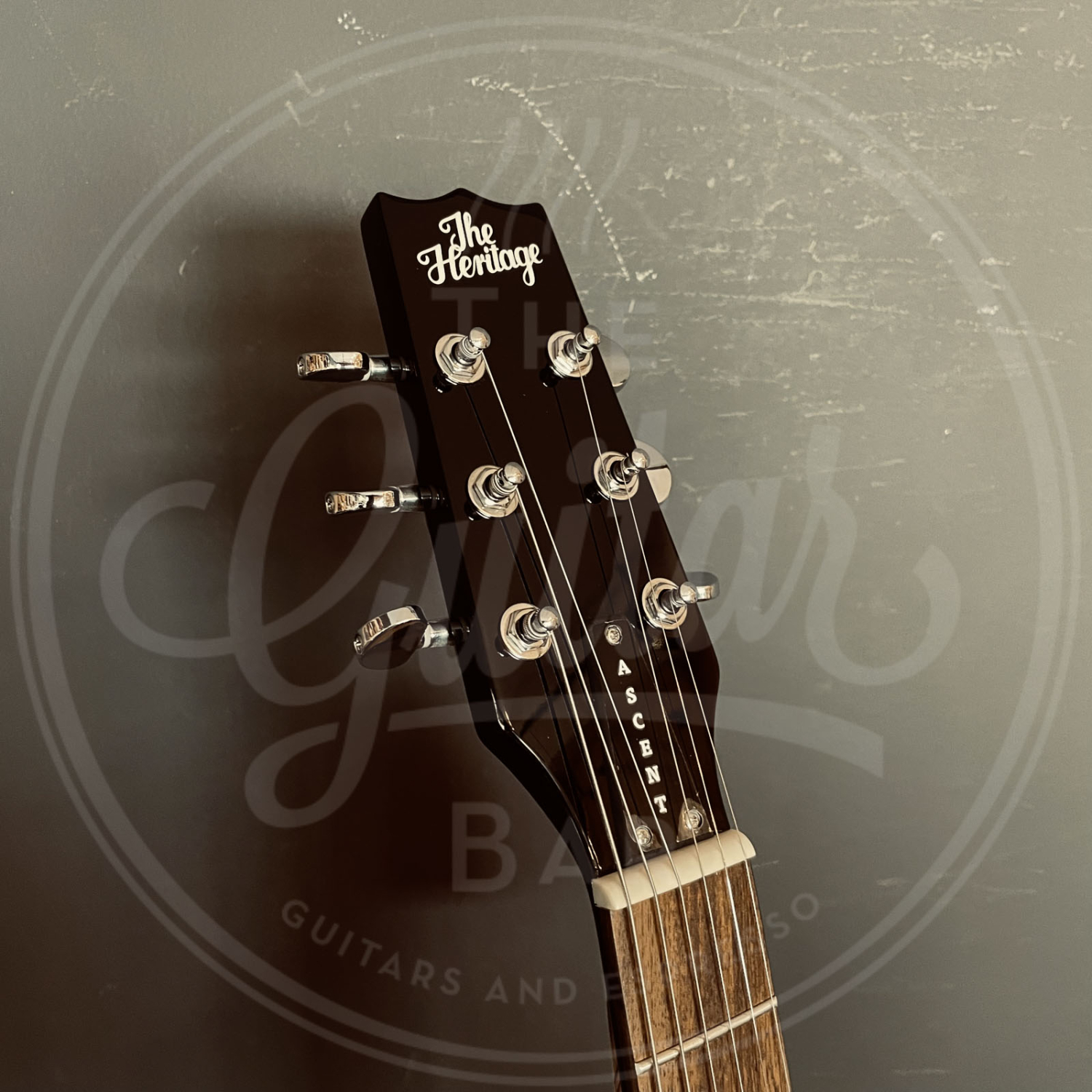 Heritage Ascent H-137 P90, Okoume Singlecut P90s, Black