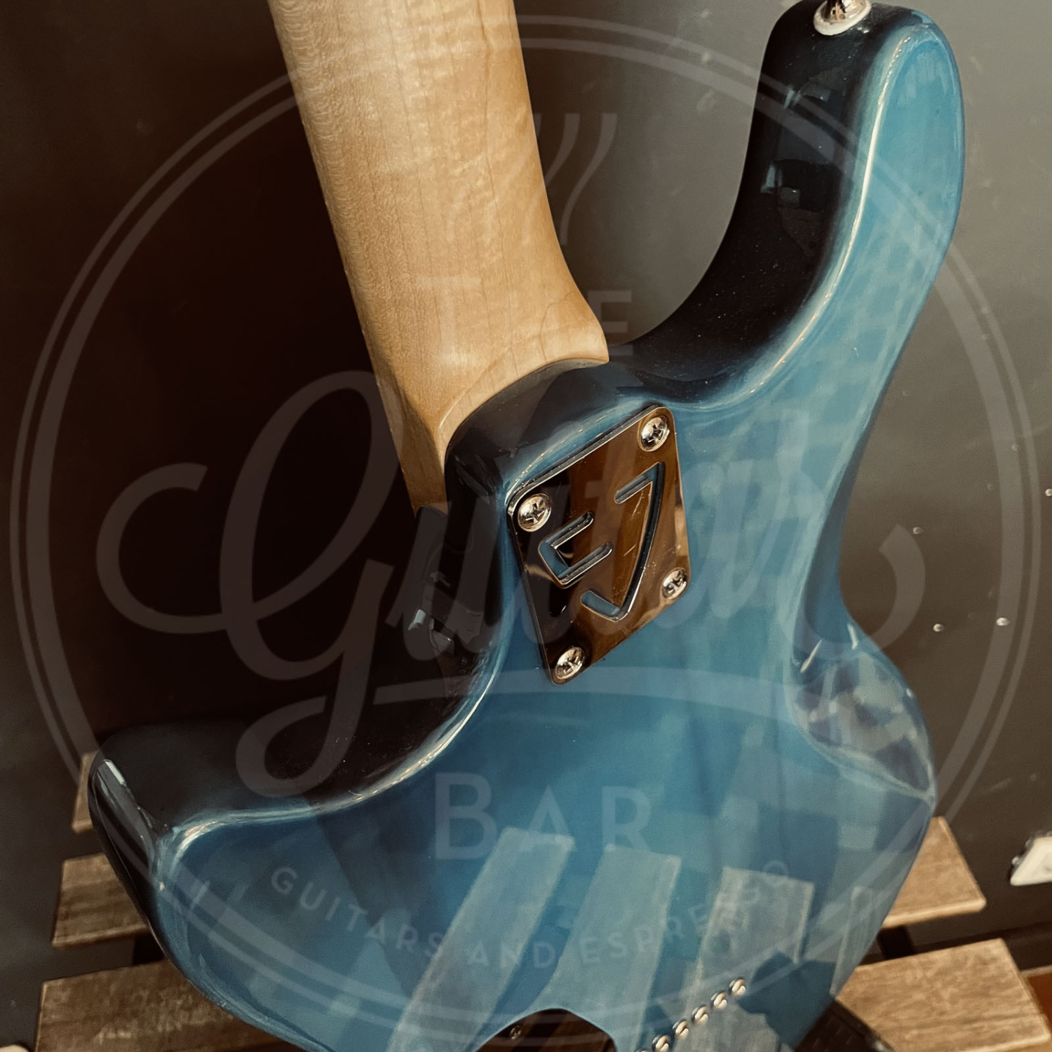 Guild Surfliner HSS w gig bag