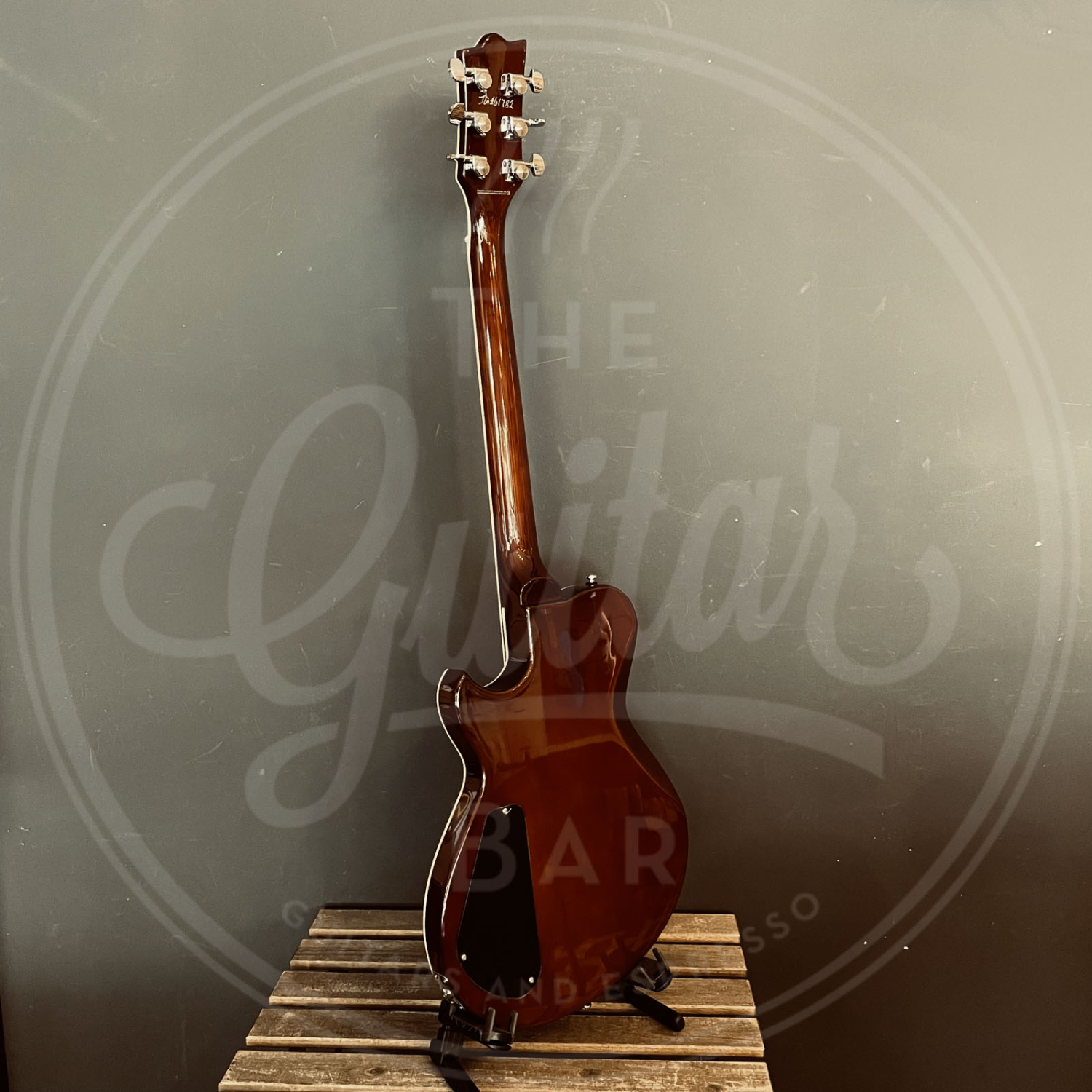Reverend Roundhouse - Midnight Black